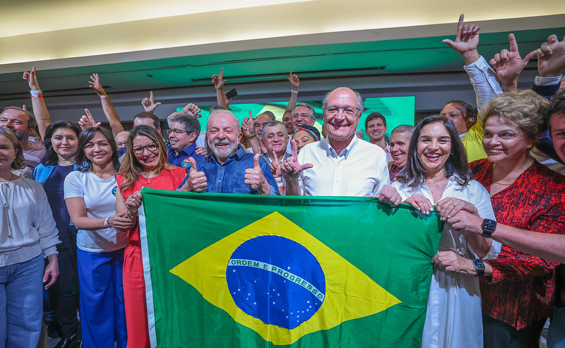 International community welcomes President-elect Lula; he will take control of Brazil in a drastically changed world from the last time he held office