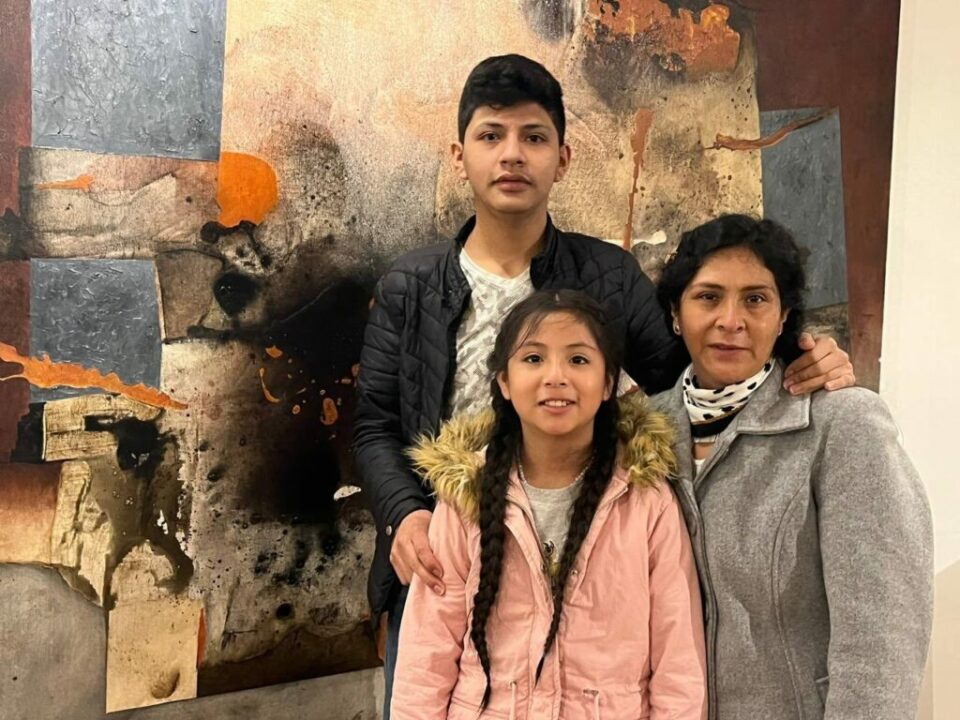 Mexico grants political asylum to family of Peru’s ousted president 