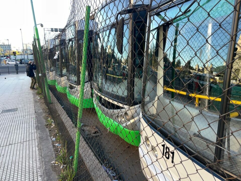 National strike against Milei reforms shuts down major cities in Argentina, rural areas largely unaffected 